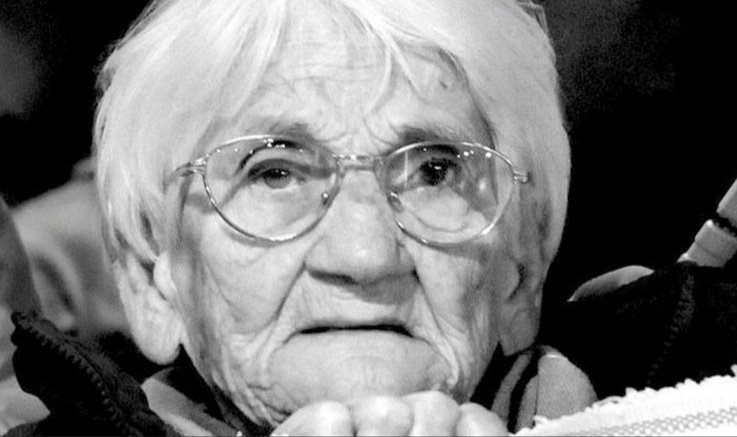 AlfTuitea's tweet photo. Otro día de la madre en Uruguay con cientos de ellas sin saber dónde están sus hijos e hijas.

Otro día con bebés robados aún desaparecidos y madres en su eterna búsqueda.

Estas madres se fueron sin saber donde están sus hijos.

Los desaparecidos nos faltan a todos.
 #NuncaMas https://t.co/aZVCrEvCoO