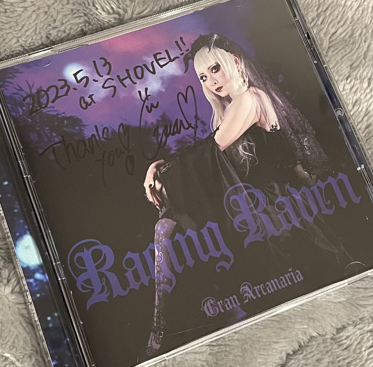 Masa72000's tweet photo. #Nowplaying
#CranArcanaria
#RagingRaven

シンフォニックメタルが好きな自分にとってはクラン・アルカナリア史上最強のフルアルバム🔥

新曲も素晴らしいが、再録のInvisibleは元々好きな曲で3分〜の展開が特に好き！！ https://t.co/plaVIfG5Cw