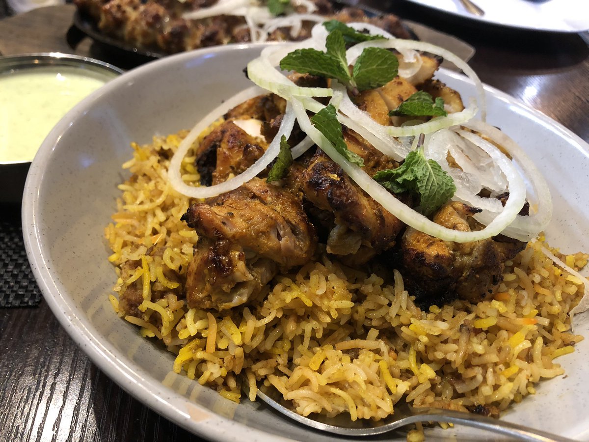 UsmanBth's tweet photo. Finally arrived in #Melbourne for #ICSE, after 23+hours of flight. Travel fatigue just vanished after experiencing the authentic #pakistaniCusine in the vicinity. #aroma #biryani #seekhkabab https://t.co/6p8OvNSreO