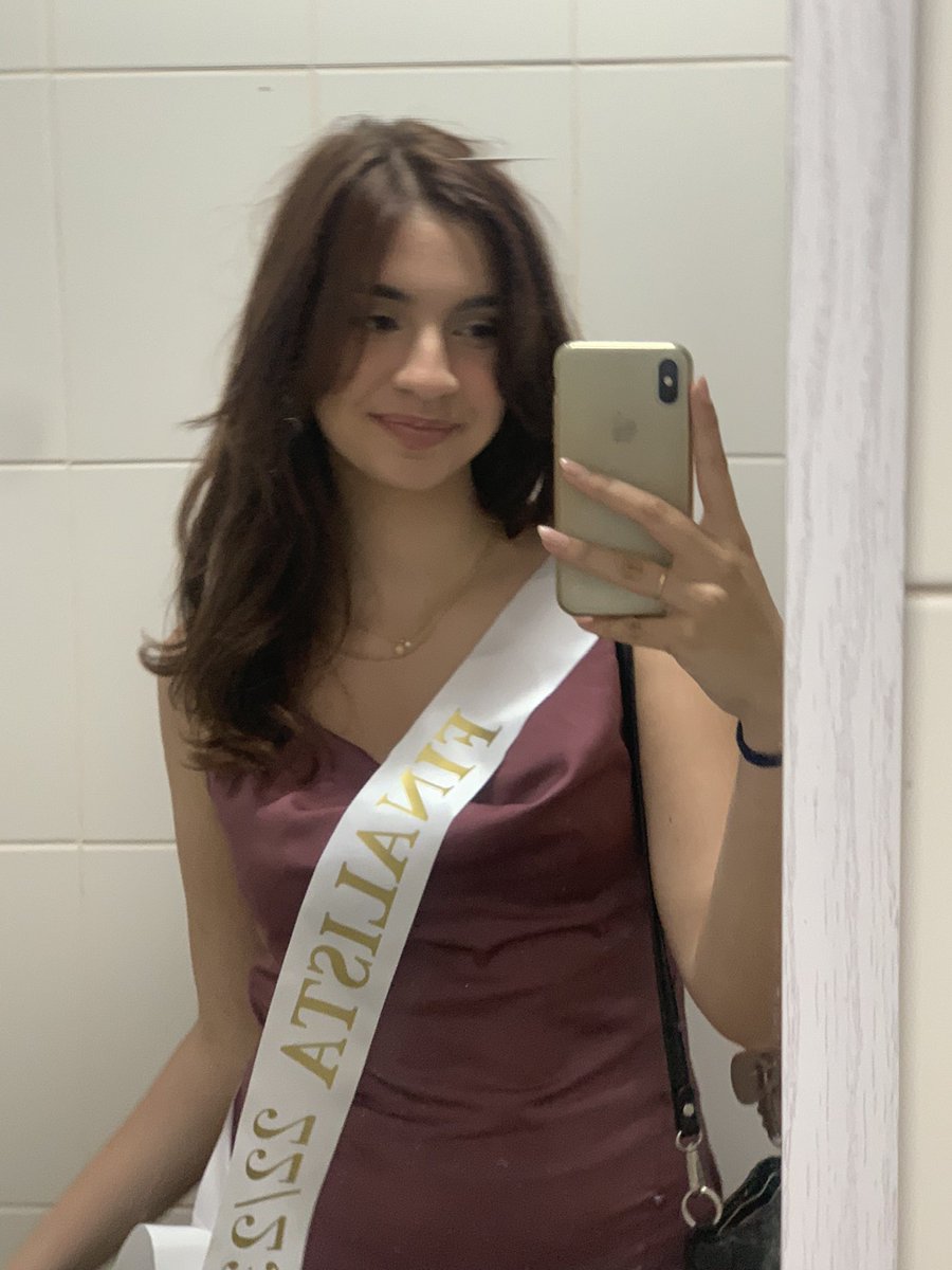 plant, only streamer ever ʚïɞ tweet media