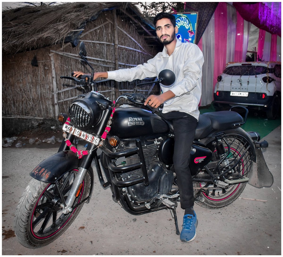 Prabhat09198122's tweet photo. Style 🥵🤩🤩✨
#style #photoshop #bulet https://t.co/7tQMKxpdtI