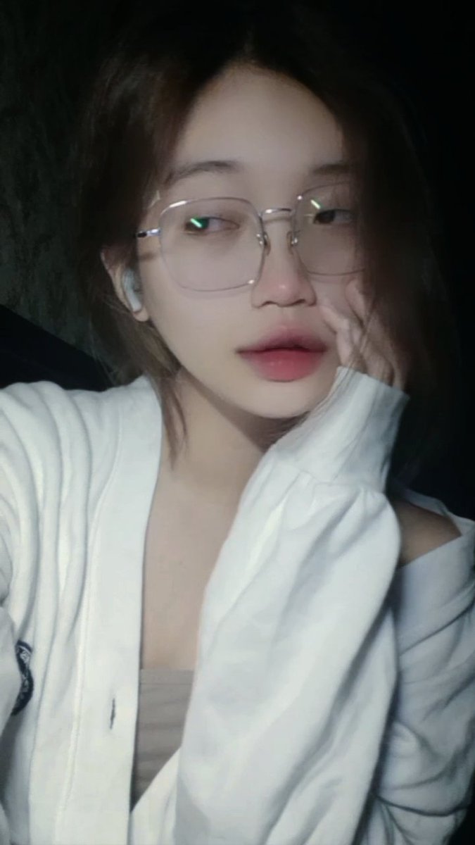 EndyQuynh's tweet photo. hey ♡ https://t.co/StbNWr9ELU