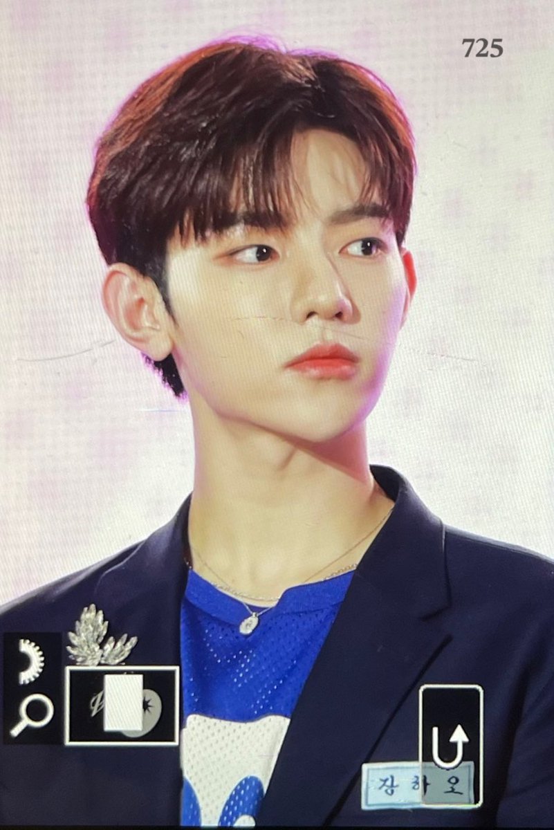 qierwu_hao's tweet photo. 230514 #장하오 #ZHANGHAO #章昊 #ジャンハオ #ZEROBASEONE #ZB1 #제로베이스원
얼굴 감동.. https://t.co/lSMckLI71T