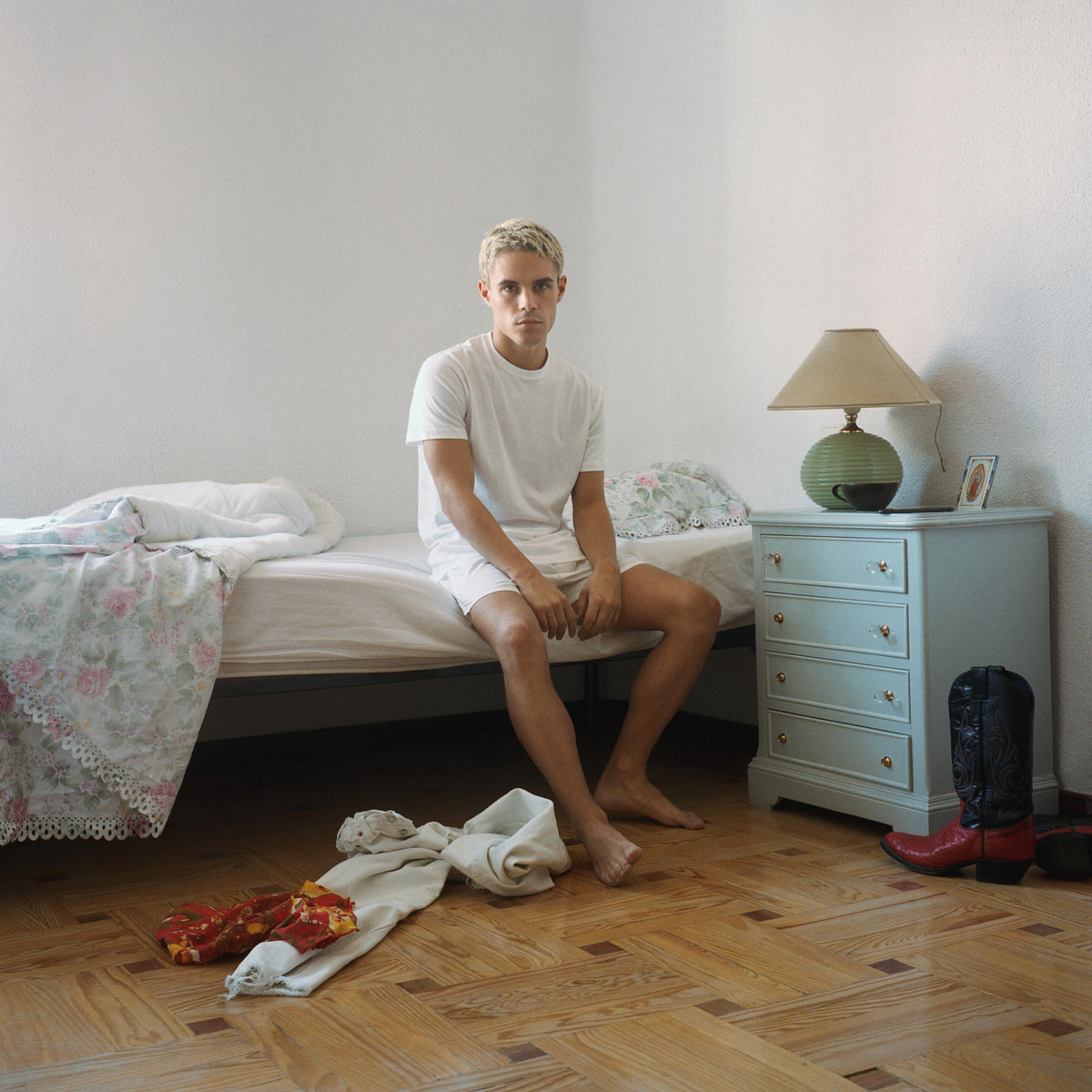 (album covers that look exactly like the album sounds)