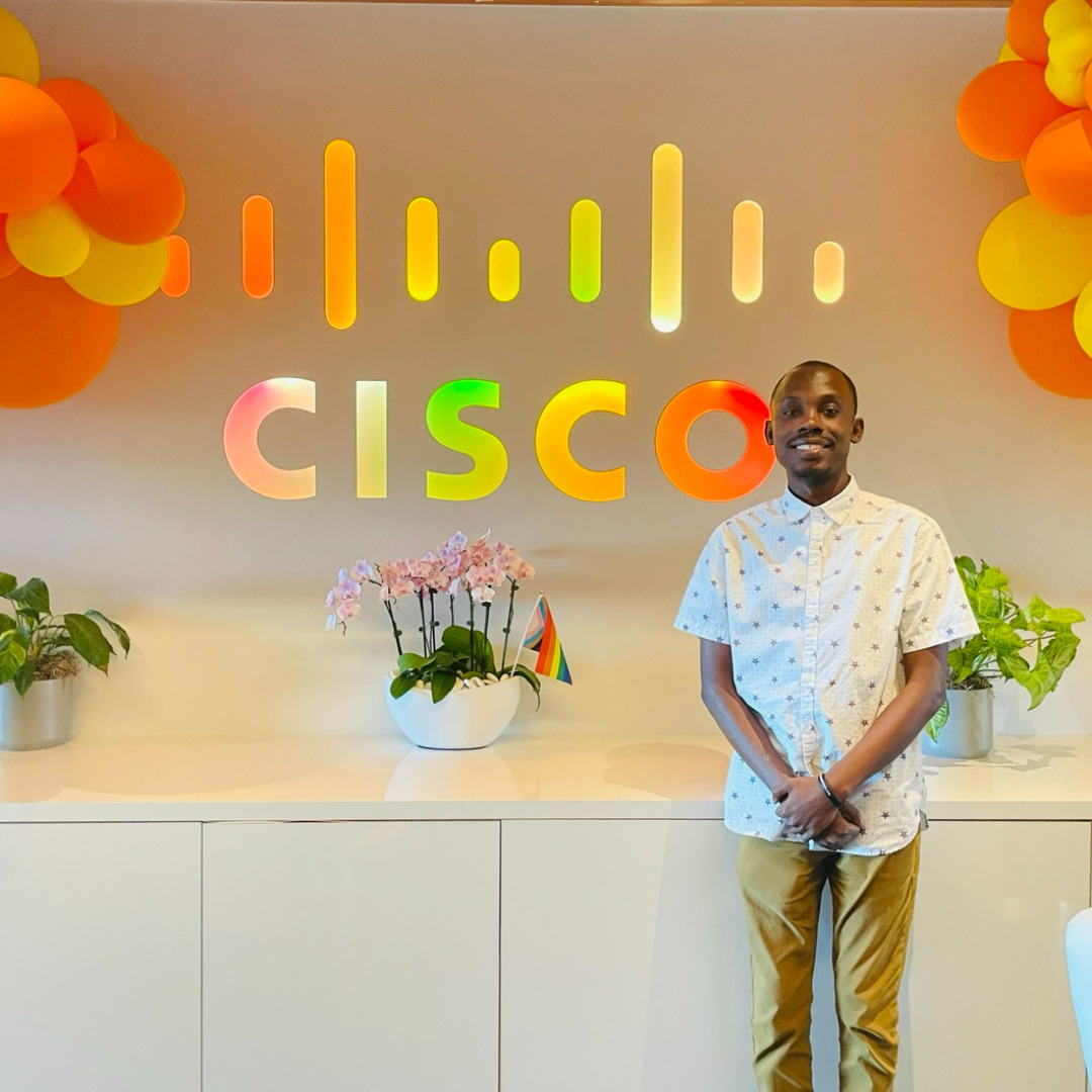 meraki's tweet photo. Agabus Louis Jeune, Network Support Intern, shares why their #CiscoMeraki internship was so inspiring.
Meet Agabus and learn more about the #MerakiTern experience.
Read more ⤵️
https://t.co/qmrvsaD6vq
#WeAreCisco #MerakiTern #MerakiMagic https://t.co/0v3fjrwZxy