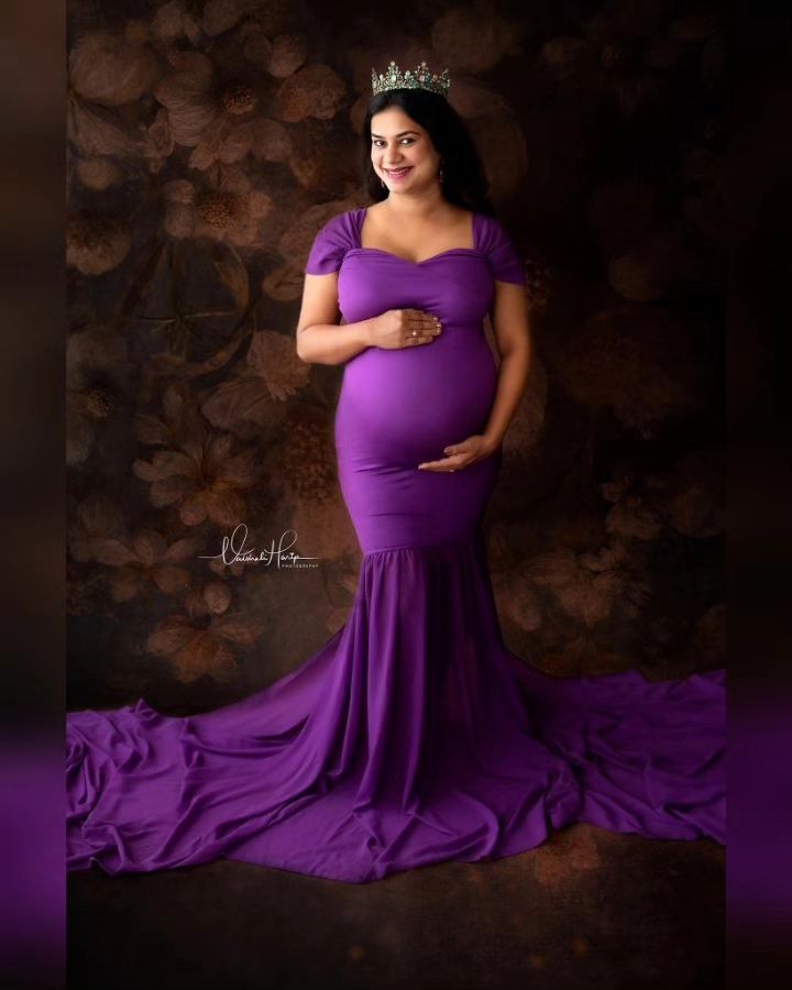 The Magical Glow captures beautifully by @vaishaliharip 
.
Our Maternity Gown MG08 2999 INR in use
.
#props #cosplay #photography #newborn #newbornphotography #newbornprops #photobooth #photoprops #handmade #prop
.
 #maternitywear #maternitygown #maternityphotoshoot