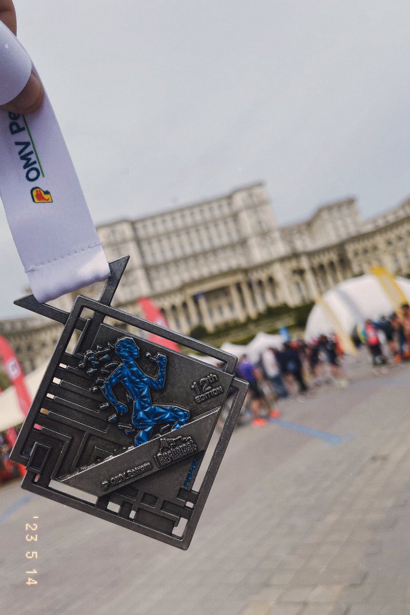 second official semi-marathon, new PR. 

21km - 1:33 (15 min faster than 6 months ago). 

Going hard in both personal and business life, always.