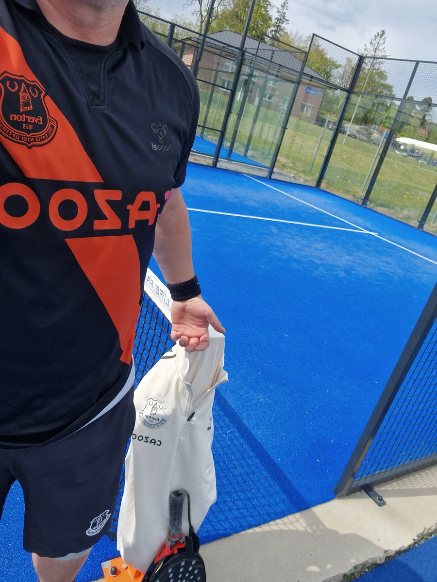 fpersson1's tweet photo. First padel. https://t.co/EBcv02Mvt7