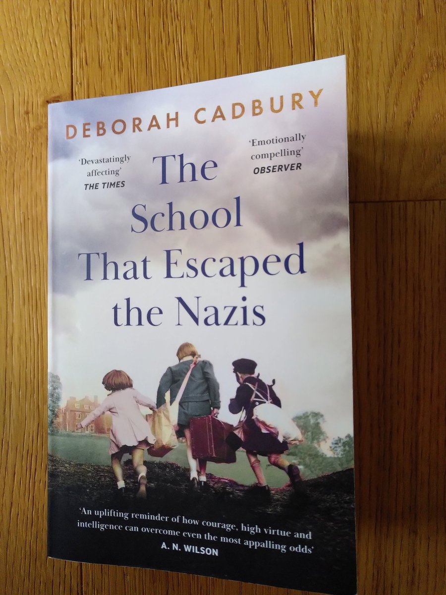 Having just finished reading this book, can I recommend it's read by everyone? Especially, anyone who is complaining about #SmallBoats, #Refugees and #Migrants. #TheSchoolThatEscapedTheNazis #Migranten
