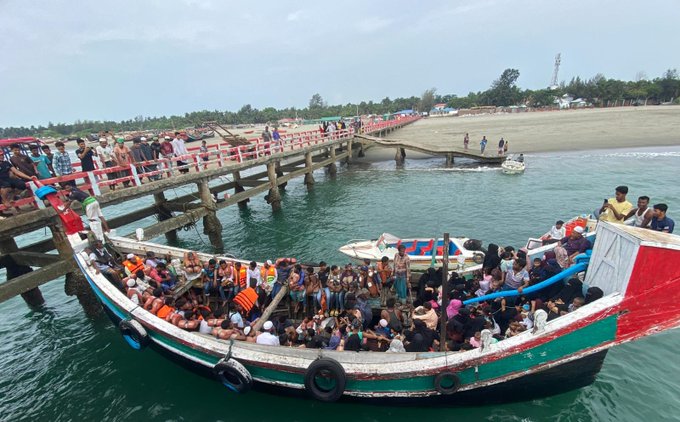 Syklonen #Mocha treffer nå land i Bengalbukta. Frivillige fra Røde Kors og Røde Halvmåne både i Myanmar og i Bangladesh jobber for å hjelpe de mest utsatte, og har de siste dagene lagt planer for nødhjelpsinnsats, varslet og bidratt til evakuering.