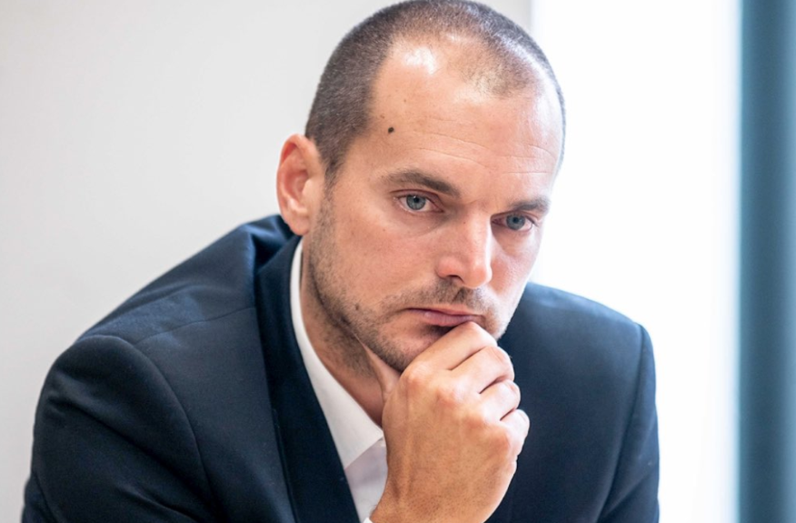 MFW_NCFC's tweet photo. 🟩🟨 'What's the plan, Stuart?'

I hope Paddy, Connor, Michael, and co are given free rein to ask the difficult questions. For it to be another scripted, stage-managed event would devalue it, writes @Gary_Gowers 

⌨️https://t.co/FT6skRbFUi #NCFC https://t.co/KHLQrnxDV8