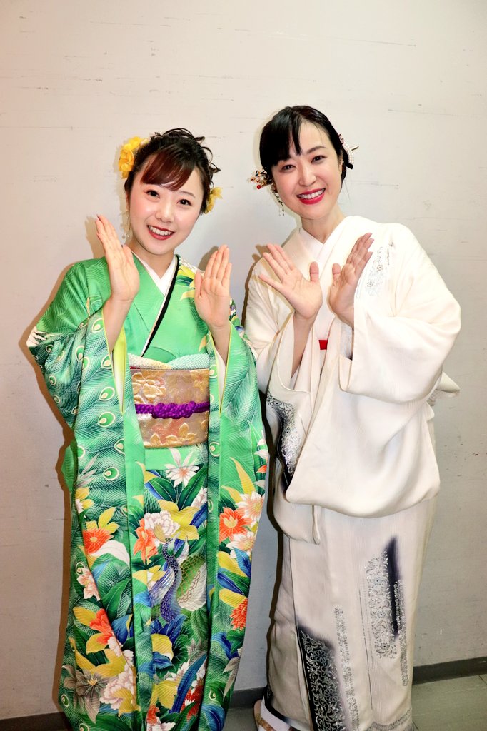 yajima_akiyo's tweet image. #岡田しのぶ さんコンサート🎤
ゲスト出演させていただきました🤗

岡田しのぶさんのステージは迫力満点✨

#せんだみつお さんとも共演させて頂きました☺️

ステージで #ナハナハ も🤭

みなさんありがとうございました🙏✨

#キングレコード #民謡 #演歌 #茨城県 #結城市