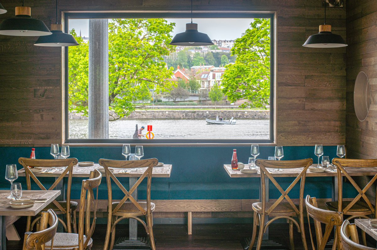 Sunday lunch with a view!? 🌊

Today’s view might look a tiny bit different, as we’re on the <a href="/Great_Run/">Great Run</a> route, so we suggest taking a stroll down the river to come and see us for your Sunday seafood fix. We’re open from 12 – 4pm for lunch! 🏃‍♀️

#noahsbristol #bristolhalf