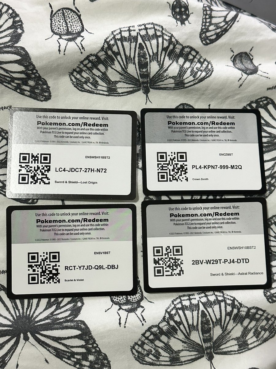 shinyhunter5580's tweet image. Happy Mothers Day!! 🌼🌼🌼 Here are the daily code cards!! A little late but just made it home from work!  

Good luck 🤪

And please let us know when you’ve redeemed them! 💪🏽

#PokemonCodeCard 
#PokemonTCG 
#PokemonScarletViolet 
#AstralRadiance
#LostOrigins 
#CrownZenith