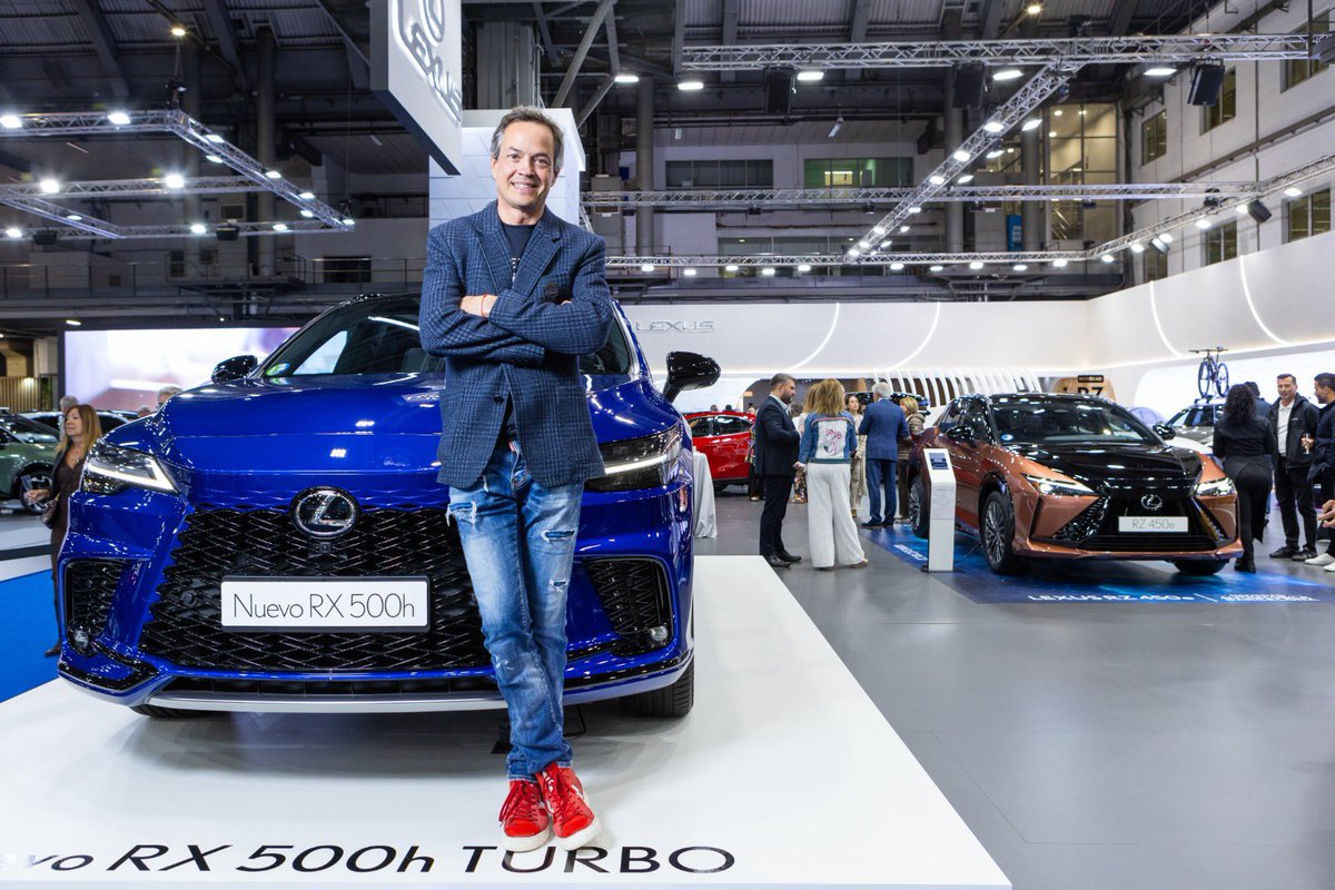 Cocina Hermanos Torres, embajadores de la marca, con el nuevo #LexusRX en <a href="/automobilebcn/">Automobile Barcelona</a> <a href="/HermanosTorres/">Hermanos Torres</a> <a href="/LexusSpain/">Lexus España</a>