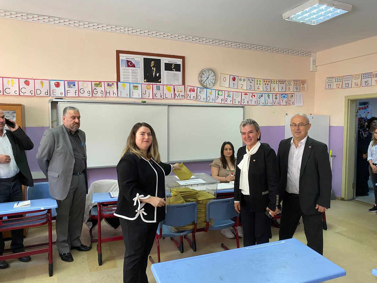 Nimet Özdemir tweet media