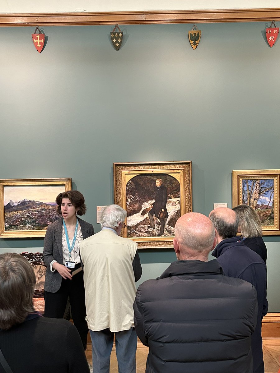 @MaddieHewitson taking our “Victorian Science and Architecture” group from @OxfordConted around the Ashmolean. Here with John Millais’ portrait of John Ruskin - rich in geological references #art #ruskin #victorian #science #preraphaelite #history #nature @AshmoleanMuseum #colour