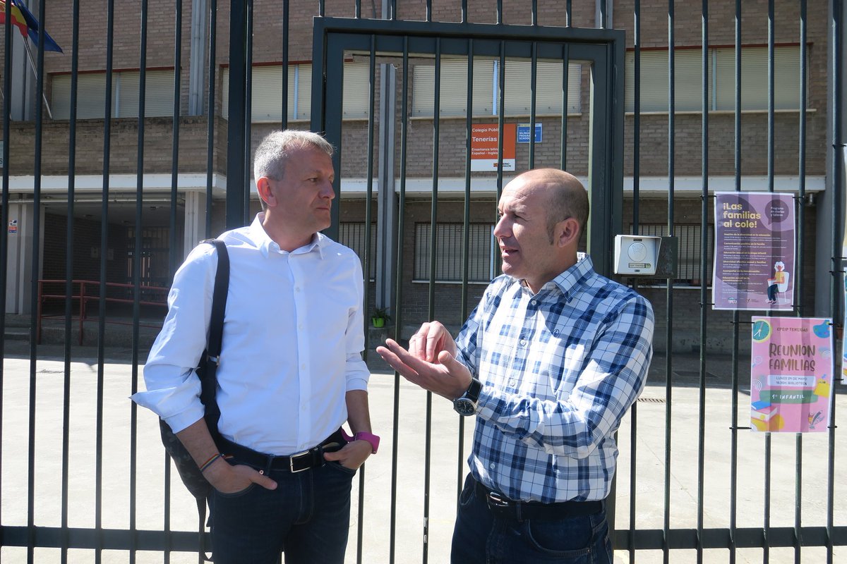 🥵 En Zaragoza hay 35.000 niños y niñas y 1.600 docentes que aguantan muchos días temperaturas altísimas en aulas de centros de titularidad municipal.

Climatizaremos todas estas aulas a coste cero instalando placas solares en los tejados de los coles.

rivares.es/noticias/propo…