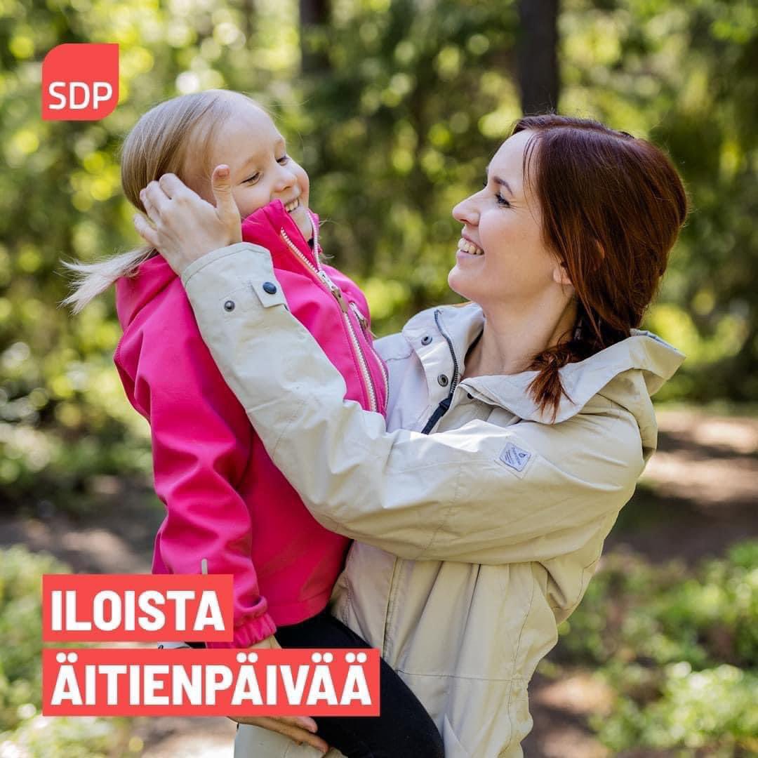 LahdenDemarit's tweet photo. Lahden Demarit onnittelee kaikkia äitejä🌹 https://t.co/SicMOWGkQj