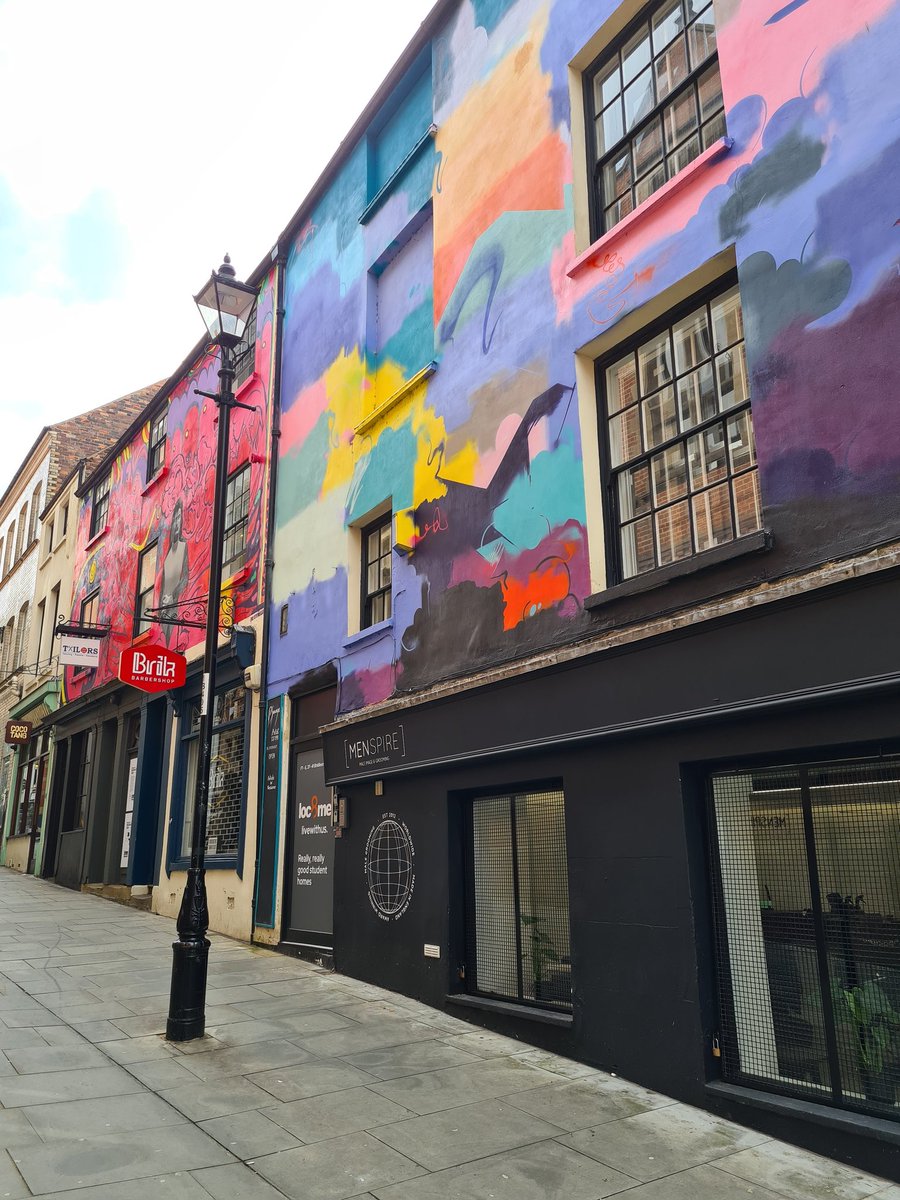 ChrisWinfieldUk's tweet photo. Nice walk around town back to the station ready for a busy week at @Swiftcomplete. Looking forward to being back in Nottingham in a few days for the Arsenal match too https://t.co/SlYooGe8Gr