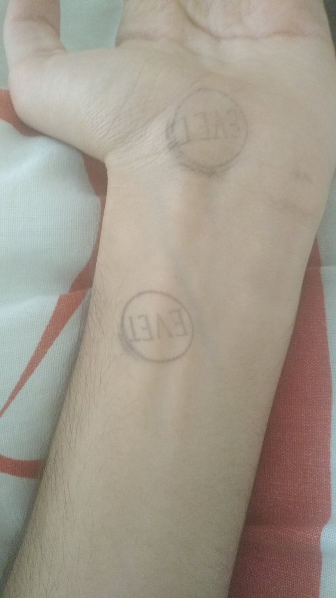 Önce bileğime denedim mührü 🤭