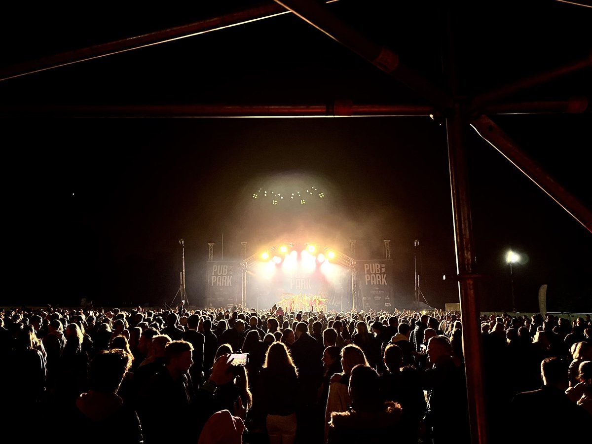 .<a href="/cleanbandit/">Clean Bandit</a> <a href="/Pubinthepark_/">Pub in the Park</a> #Wimbledon #London
