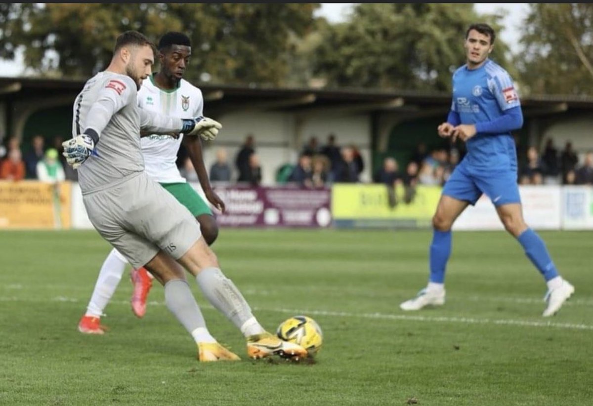 JordanPerrin99's tweet photo. My time has come to an end at this great club! I want to say a huge thank you to all the fans who have been fantastic over the last couple of years. The promotion year will be a year that I will never forgot. Until next time and all the best for next season #upthebay 🤝🏻⚽️💙 https://t.co/4i7uu3lGk1
