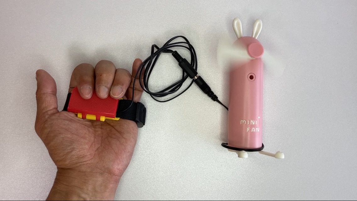 iamsam174's tweet image. I ran the electric fan using a new switch.
#AAC #AT #AccessibilitySwitch #AdaptedSwitch #SimpleTechnology
