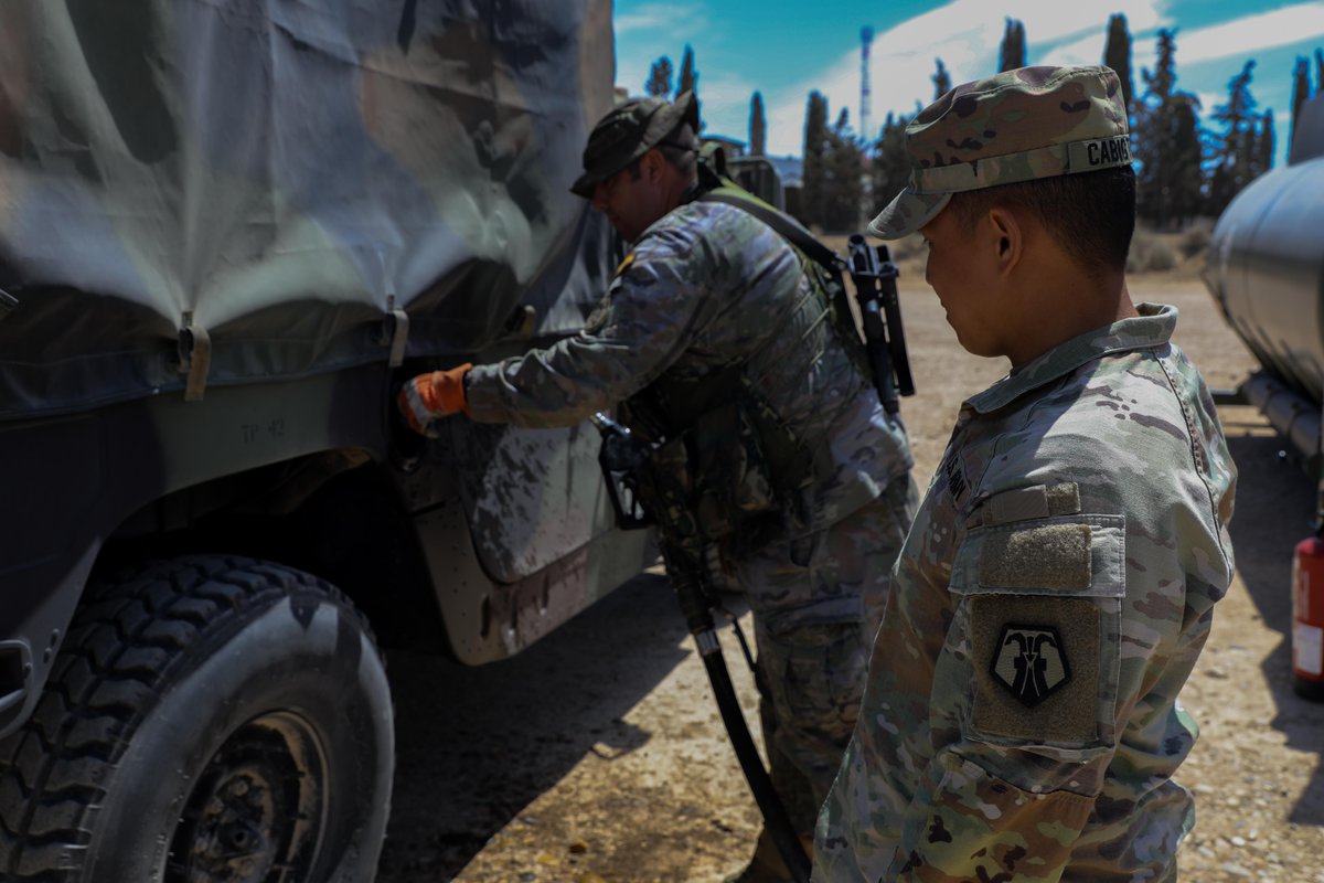 During exercises like #DefenderEurope's #SwiftResponse 23, not only do different countries participate, but so do different components, like the @USArmyReserve's #7thMSC, as seen here #training with our @NATO #Allies in Spain.

#MakingaDifference #BeAllYouCanBe #StrongerTogether