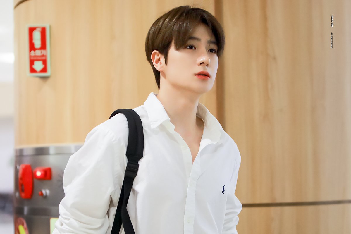 FrankBoy_24's tweet photo. 230511

#더보이즈 #THEBOYZ #TBZ
#현재 #HYUNJAE #이재현 https://t.co/Zg94MfM4zr