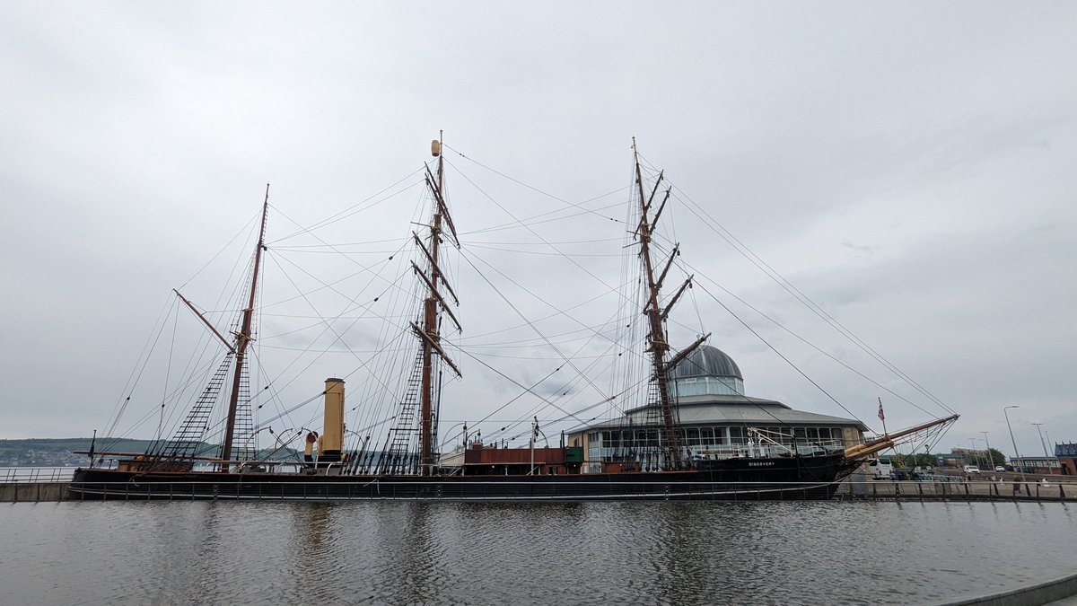 RRS Discovery #Dundee