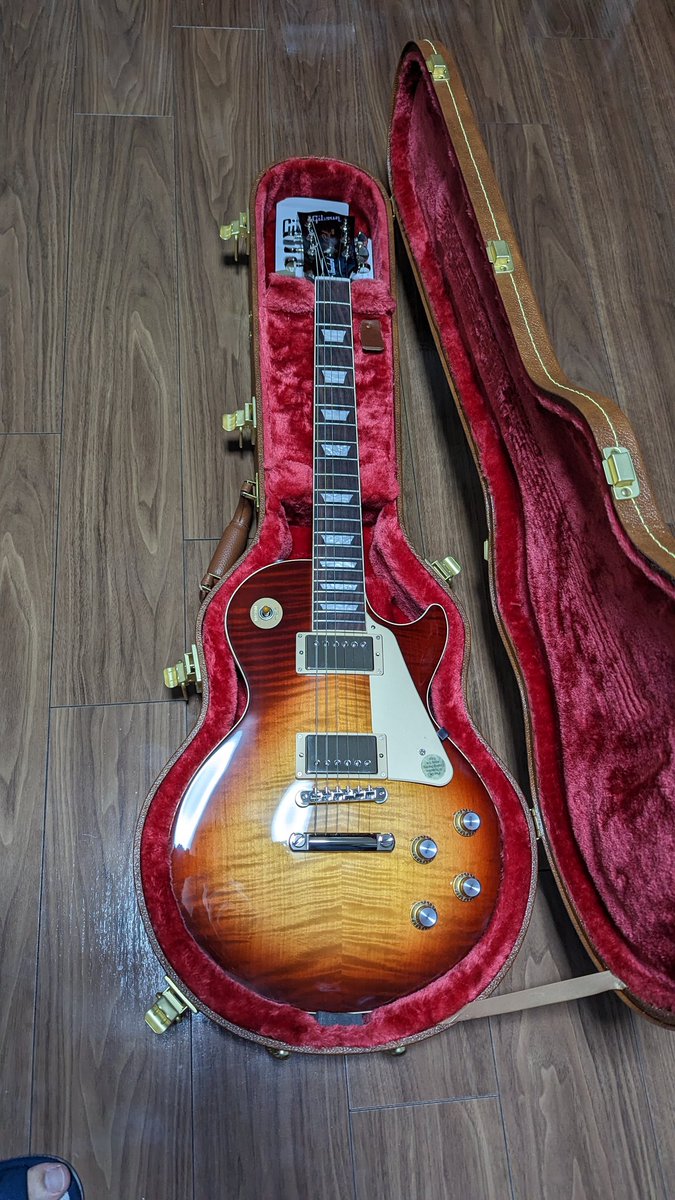 mei_choco1's tweet photo. my new gear..

Gibson Les Paul Standard '60s
ついにかっちった

かっこよすぎる
アウトレットだったけどよーく見ないとわからない傷があるくらいで3万安かったからヨシッ https://t.co/SatTXEO3ao