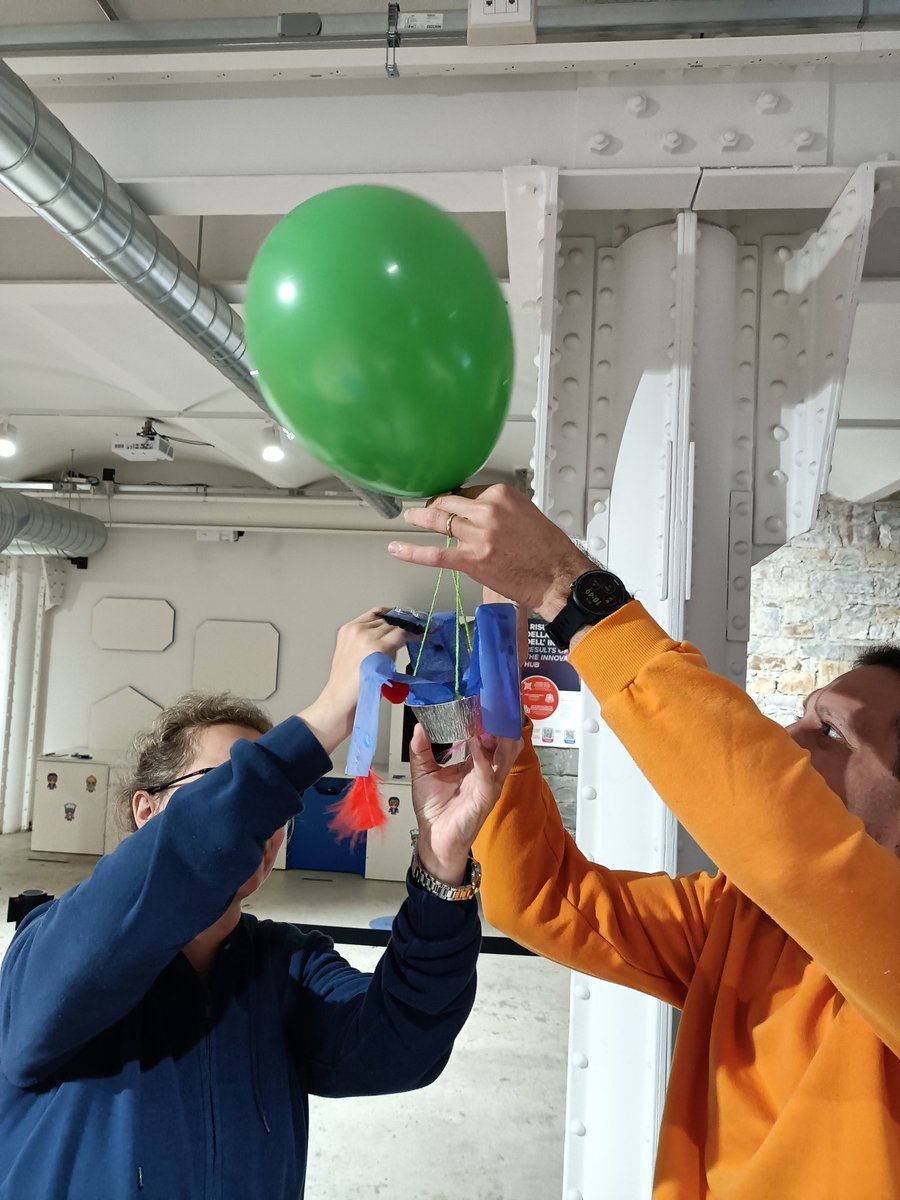 MayMaysab's tweet photo. This morning #familylab @immaginarioIS , we experimented various objects & materialis with the #BernoulliExhibit , parents &kids worked side by side to learn about #aerodynamics #gravity & #AirPressure #Tinkering #STEAM #Trieste https://t.co/j7H8m62t2g