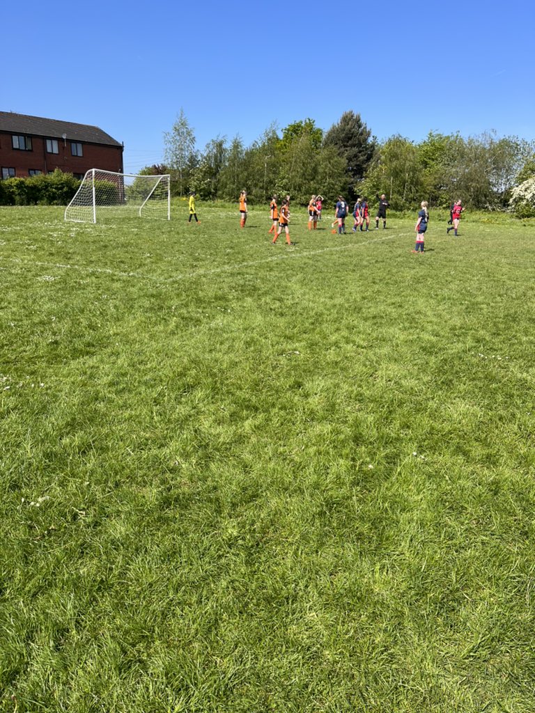 Fantastic game for the girls in the sun yesykept top of the league team to a 0-0 draw until 42 minutes.. did amazing.  So proud of them 1 sub and tired legs. 
MOM Lucie 
Managers player whole team. Well done girls.. ⚽️⚽️⚽️⚽️⚽️