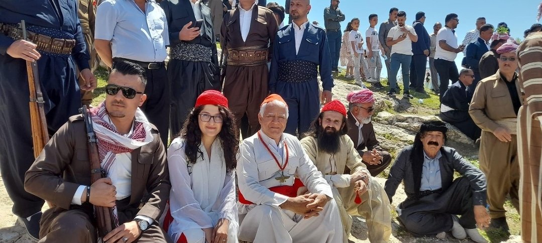 Delegation of Zoroastrians and Yarsanis attending the Tiwafa Kerecal feast of the Ezidi Qayidî tribe on Mount Sina.