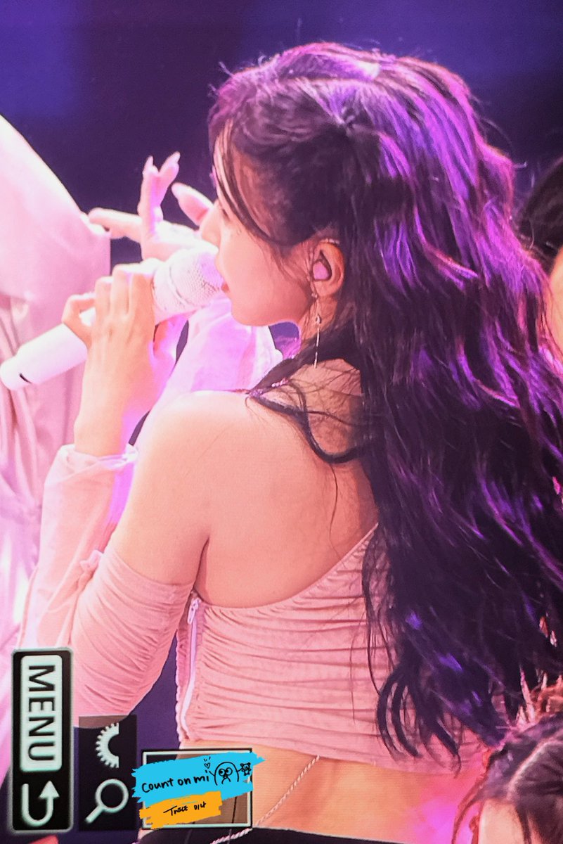 CountOnMi_324's tweet photo. 2305014 #ReadyToBe in Osaka preview

7rings😳🩷

#TWICE #트와이스 #トゥワイス
⁠⁠#MINA #미나⁠⁠⁠⁠⁠⁠⁠⁠⁠ #ミナ @JYPETWICE 🐧 https://t.co/J8xbmXof6D