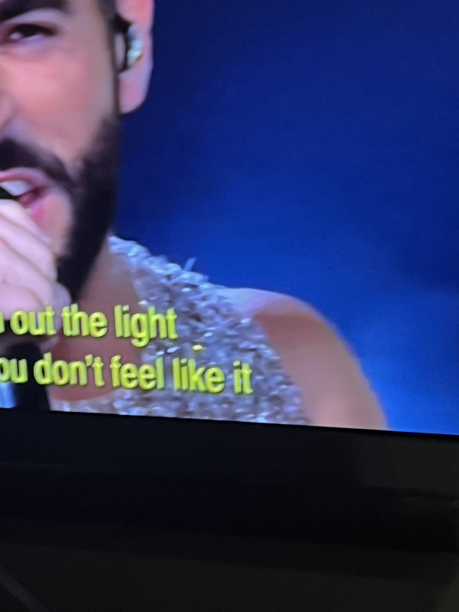 Very confused. Is Italy wearing my carpet??? #SBSEurovision