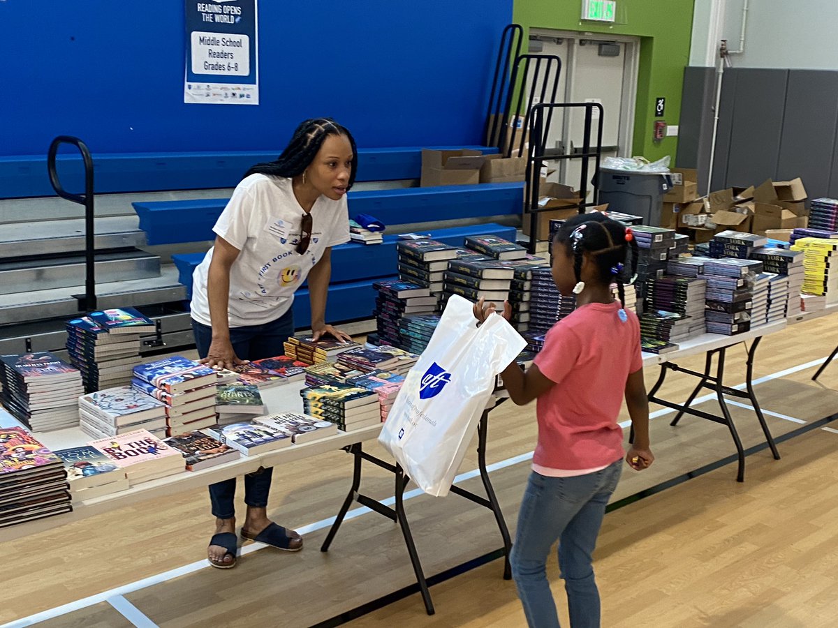 Stuart Beckford (@sbeckfordhft) on Twitter photo Yesterday was Awesome and our 2nd First Book! Reading opens the world event, sponsored by HFT and the Southend Boys and Girls club of Hartford.<a href="/AFTCT/">AFT Connecticut</a> <a href="/NHFT933/">New Haven Federation of Teachers Local 933</a> <a href="/HopeColes1/">Hope Coles -Advocate for the right of our children</a> <a href="/AFTunion/">AFT</a> <a href="/ShellyeDavis/">Shellye Davis</a> <a href="/MartaShepard12/">Marta Shepard</a> <a href="/SyRhey/">Syeita (Sy) Rhey-Fisher</a> Yesterday was Awesome and our 2nd First Book! Reading opens the world event, sponsored by HFT and the Southend Boys and Girls club of Hartford.<a href="/AFTCT/">AFT Connecticut</a> <a href="/NHFT933/">New Haven Federation of Teachers Local 933</a> <a href="/HopeColes1/">Hope Coles -Advocate for the right of our children</a> <a href="/AFTunion/">AFT</a> <a href="/ShellyeDavis/">Shellye Davis</a> <a href="/MartaShepard12/">Marta Shepard</a> <a href="/SyRhey/">Syeita (Sy) Rhey-Fisher</a>