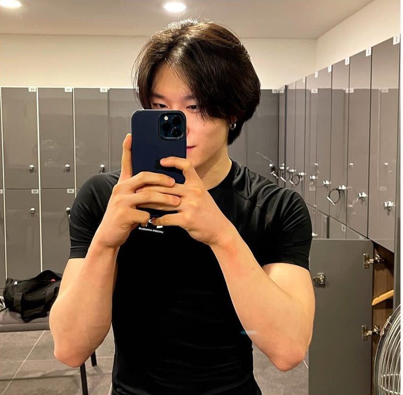 담담담 tweet media