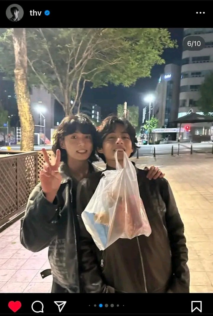 chua_rm's tweet photo. WHAT A GREAT THING TO START THE DAY, TAEKOOK!

#taekook #taekookSELCA #Thv_ig_post #Taehyung_update #BTSV https://t.co/BU1GchS1Ka