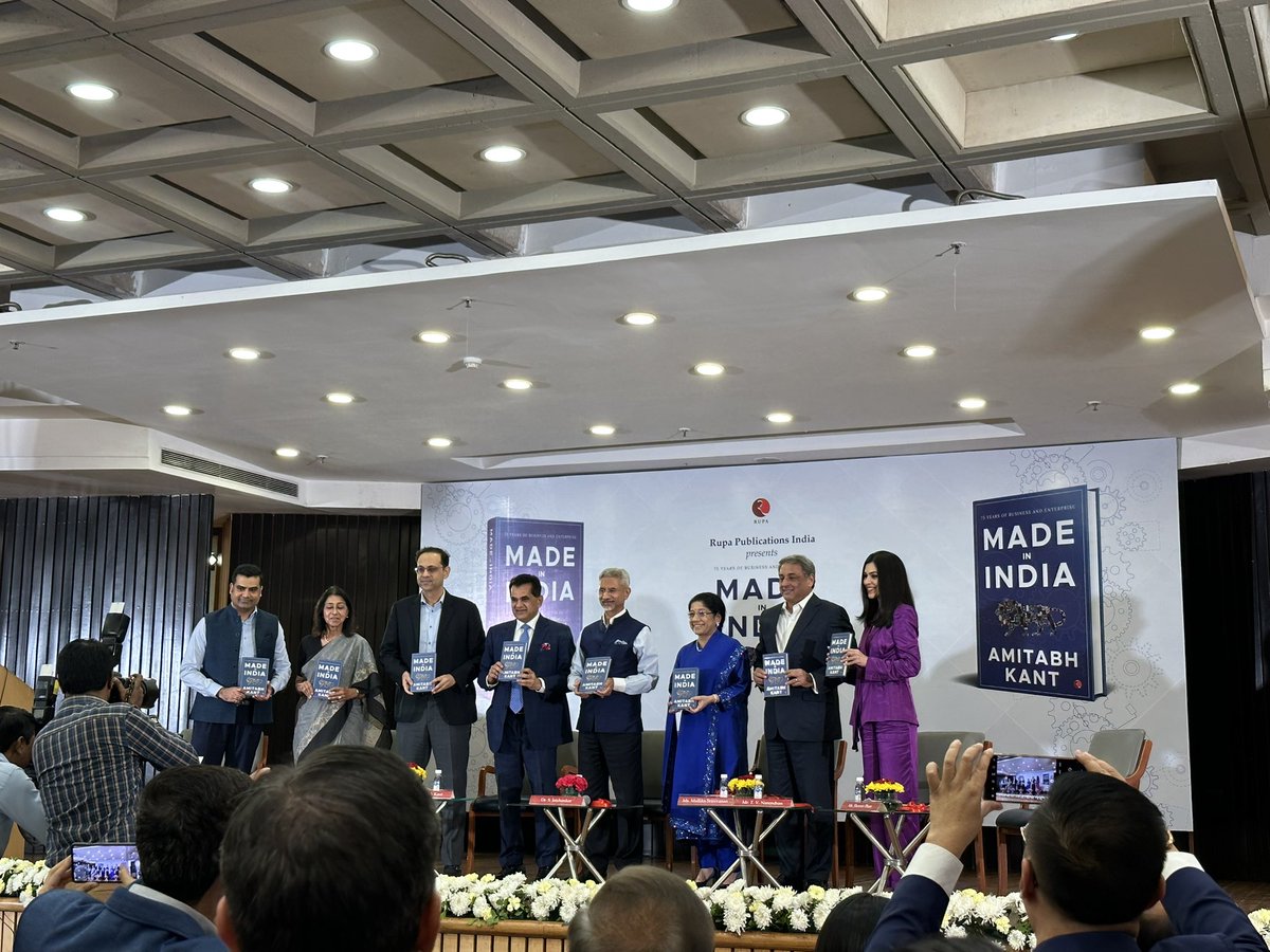 amitgoyal78's tweet photo. @amitabhk87 many congratulations for this amazing book… https://t.co/Ok1qwbkgWb