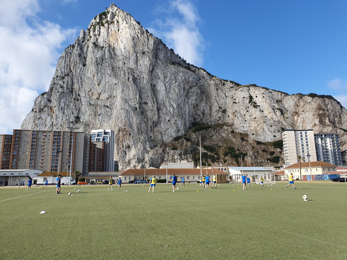 Great morning training at Devils Tower Camp, British Forces Gibraltar prior to the Woolwich Cup Final on 24th May. Many thanks to @ArmySportASCB @Armyfa1888 @RSigsCharity @R_Signals @CivicaUK @Motif8ltd for your support.