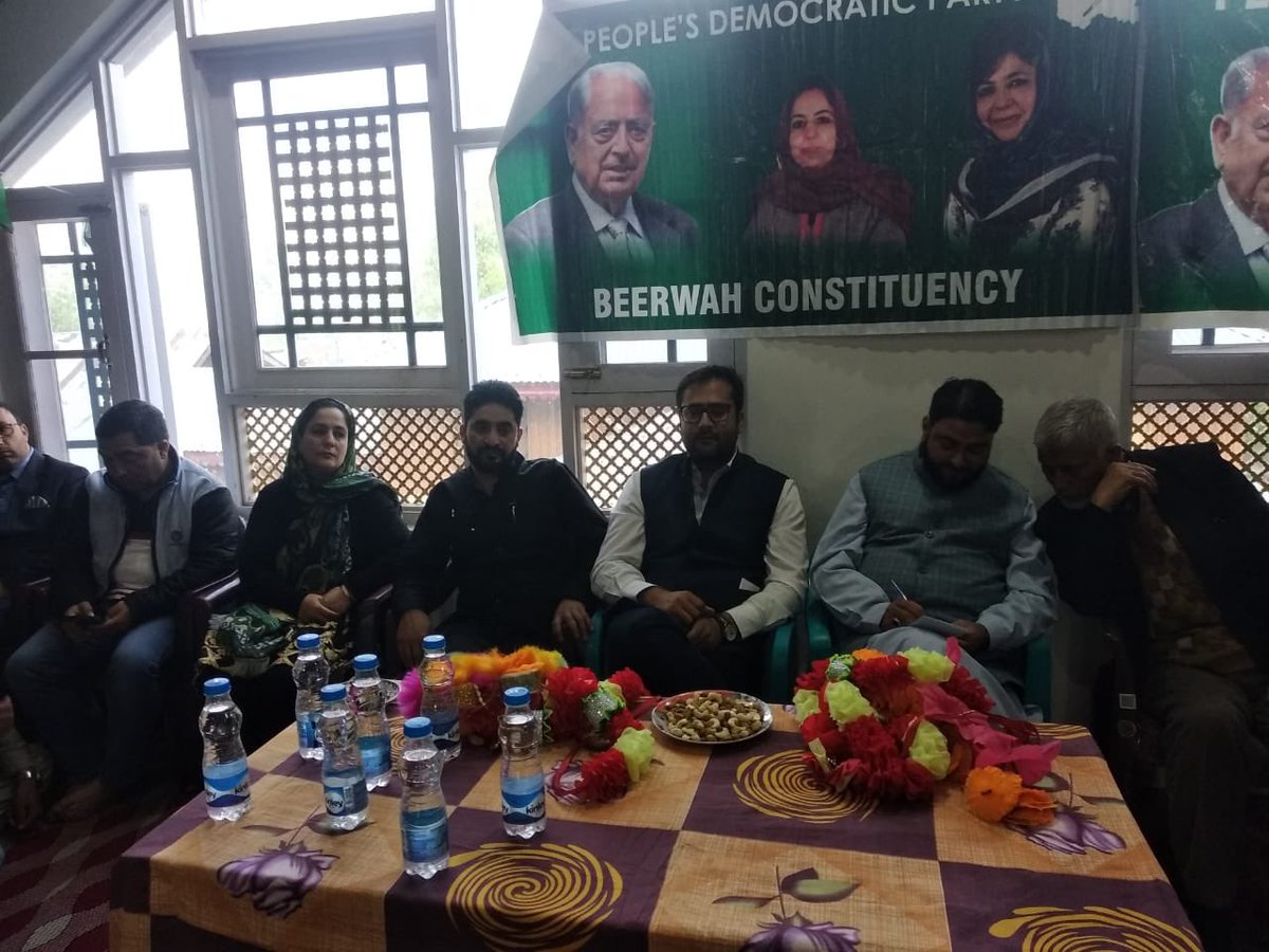 ZuhaibYousf's tweet image. A wonderful youth outreach in #Beerwah . Heard the youngsters and had a good conversation with them. #JammuAndKashmir