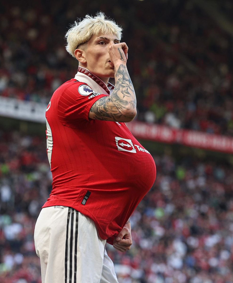 betgenuinecom's tweet photo. Manchester United fans only

Like for Greenwood

Retweet for Garnacho 

COME ON UNITED 🔴🔴 https://t.co/jKmg4YjoXN