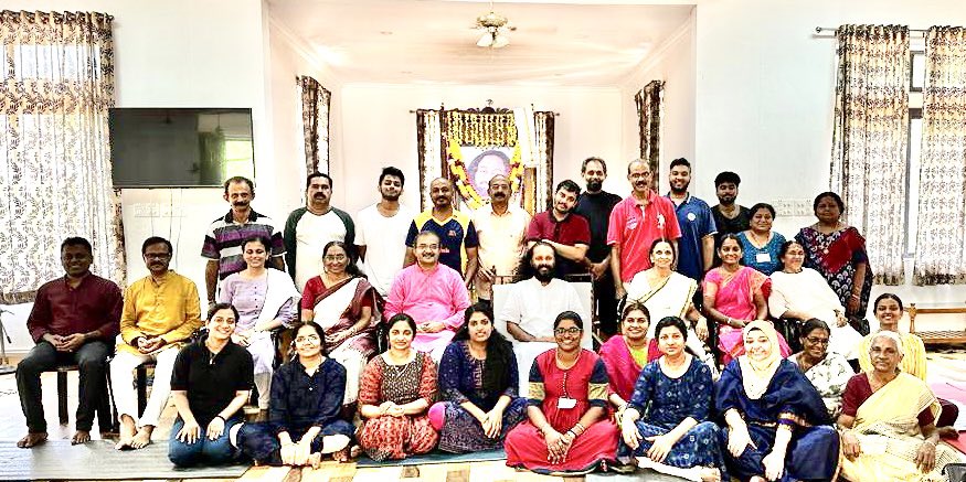 JGDSwamiji's tweet image. #Gurudev’s birthday special #HappinessProgram concluded today @ArtofLiving #Keralasramam #trivandrum