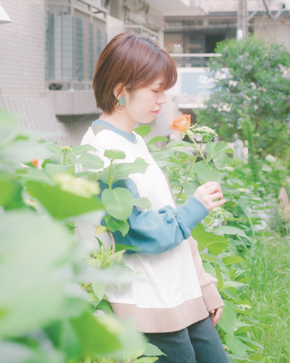 telepudding29's tweet photo. 季節を教えてくれるのは、花木と風の匂いと街のひとの服装と
気付けばすっかり初夏だった日◎

model @SiroganeCmr

#photo #portrait https://t.co/GiZqDzynnA