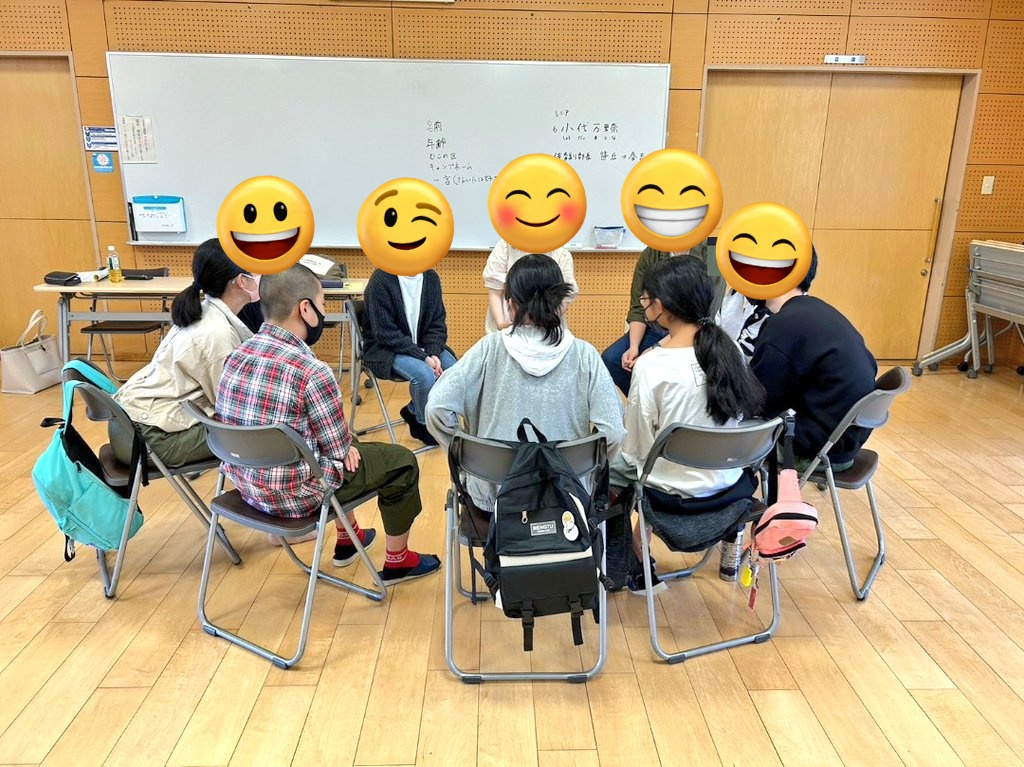 JL55289441's tweet photo. 今日はJLC(中央区)の総会、全体会と役員会でした。
総会では昨年度のことや今年度のことを話し合い、全体会ではお互いを知るために円になってレクを行いました。
特に、全体会ではさまざまなレクを行い、とても楽しい時間になりました！
これから一年間！楽しんでいきたいですね♪

#ジュニアリーダー https://t.co/AtRZWPONxg
