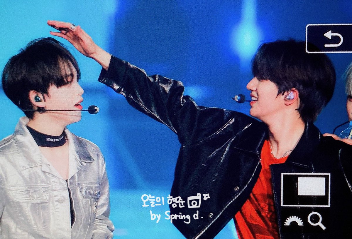 springdays_hj's tweet photo. 바부ㅋㅋㅋㅋㅋㅋㅋㅋ

230514 Masterpiece in SEOUL
#형준 #크래비티 #HYEONGJUN #CRAVITY https://t.co/9PVDXx9qPF