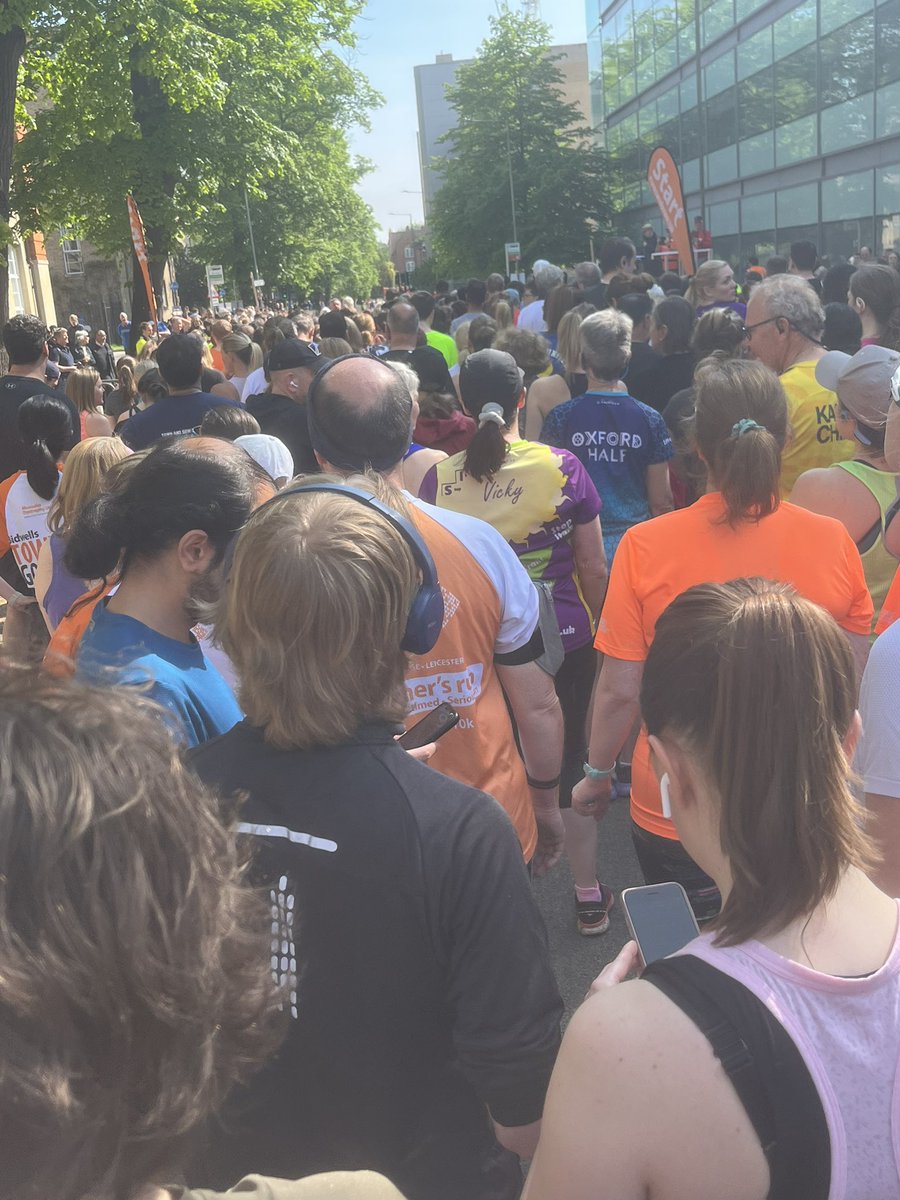 frane3000's tweet photo. Thank you @MDUK_News for putting on another great Oxford @TownandGown10k This year it helps count towards my #1000miles for #NHS75 💪 https://t.co/XLK3QfhFRF