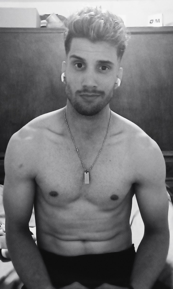 future_galeno's tweet photo. @AdrianRodMX 25 🙈 https://t.co/sNRpf3iL5D